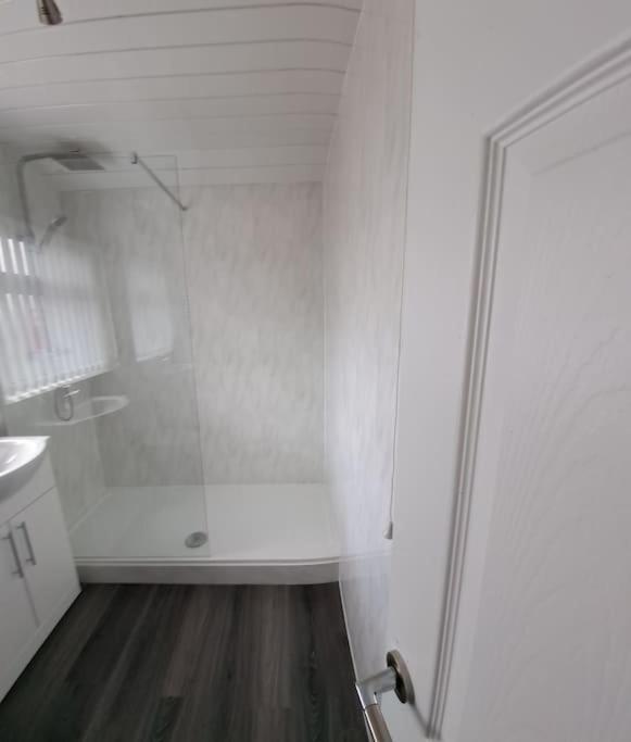 1 Bed Apart Dowlais Kültér fotó